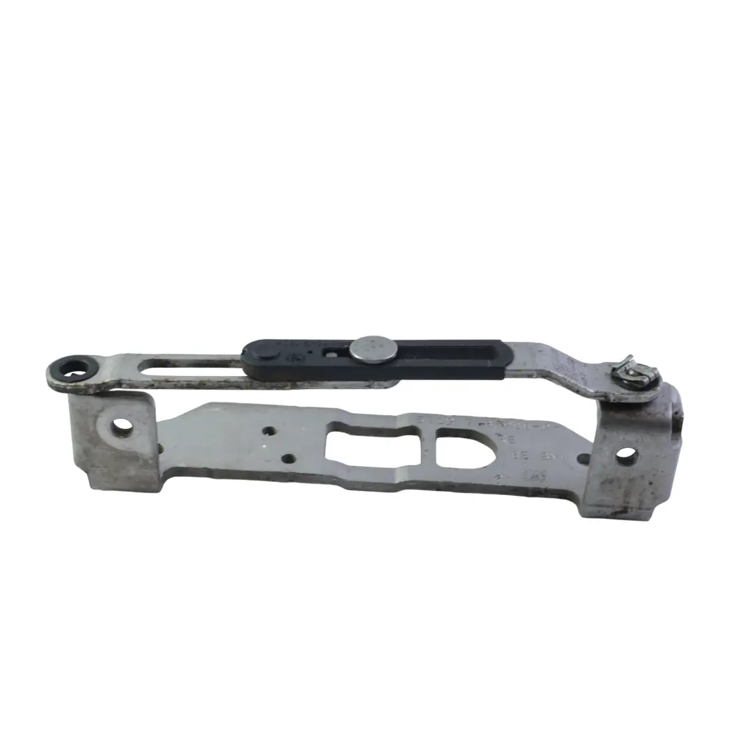 Staffa Cerniera Cofano Ant Dx Grigio Sophisto A90 per BMW F01 F10 F11 con numero di parte 7186988 BMW F01 F10 F11 Staffa Cerniera Cofano Ant Dx Grigio Sophisto A90 - SKU 7186988-SOP - Numero di parte 7186988