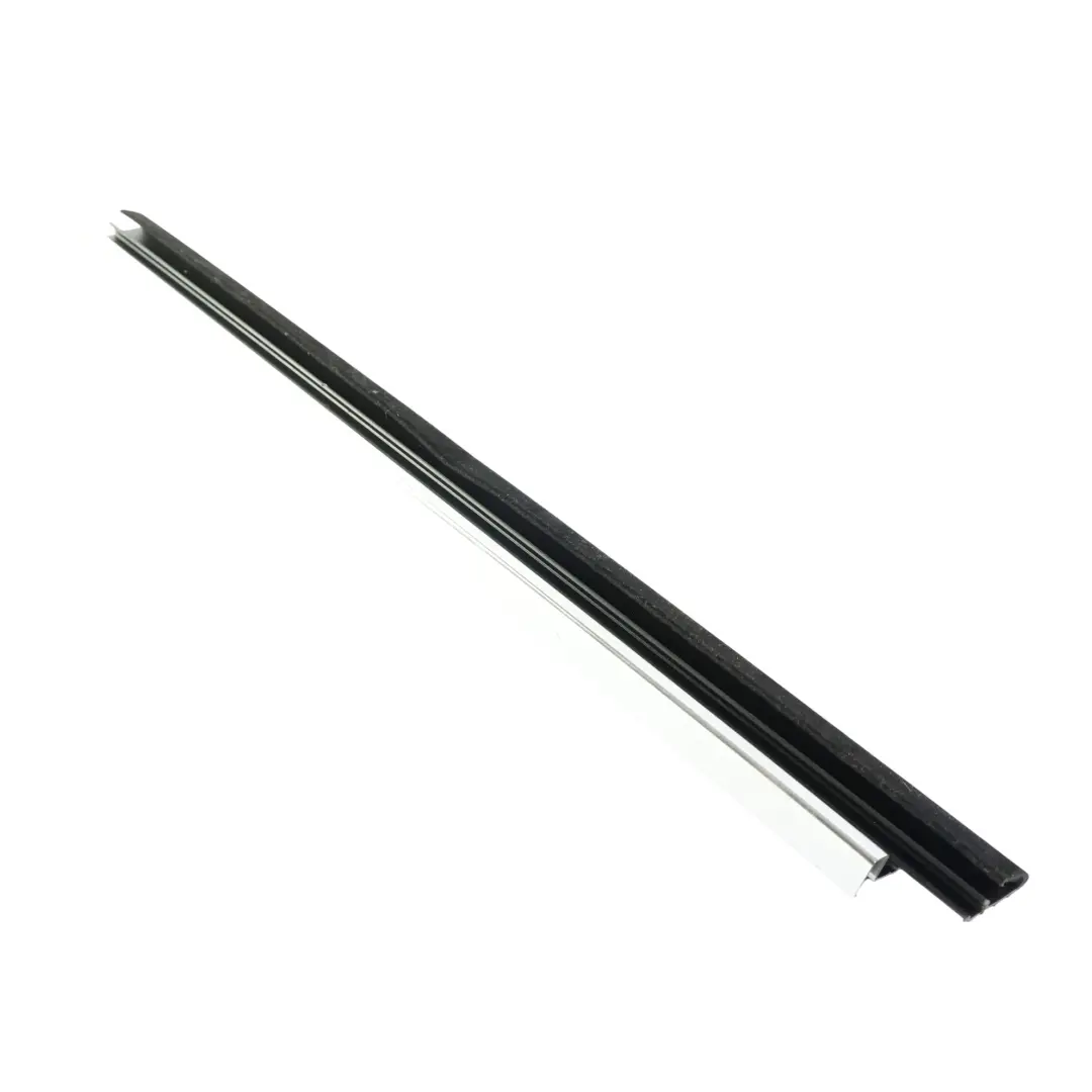 Cache Intérieur Rail Vitre Porte Arrière Gauche pour BMW F01 LCI à propos du numéro de pièce 7206449 BMW F01 LCI Cache Intérieur Rail Vitre Porte Arrière Gauche - SKU 7206449 - Numéro de pièce 7206449