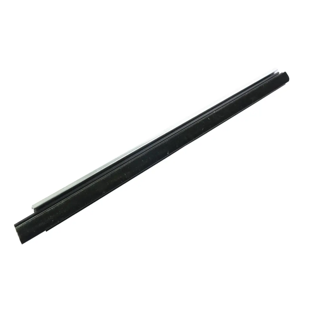 Cache Intérieur Rail Vitre Porte Arrière Gauche pour BMW F01 LCI à propos du numéro de pièce 7206449 BMW F01 LCI Cache Intérieur Rail Vitre Porte Arrière Gauche - SKU 7206449 - Numéro de pièce 7206449