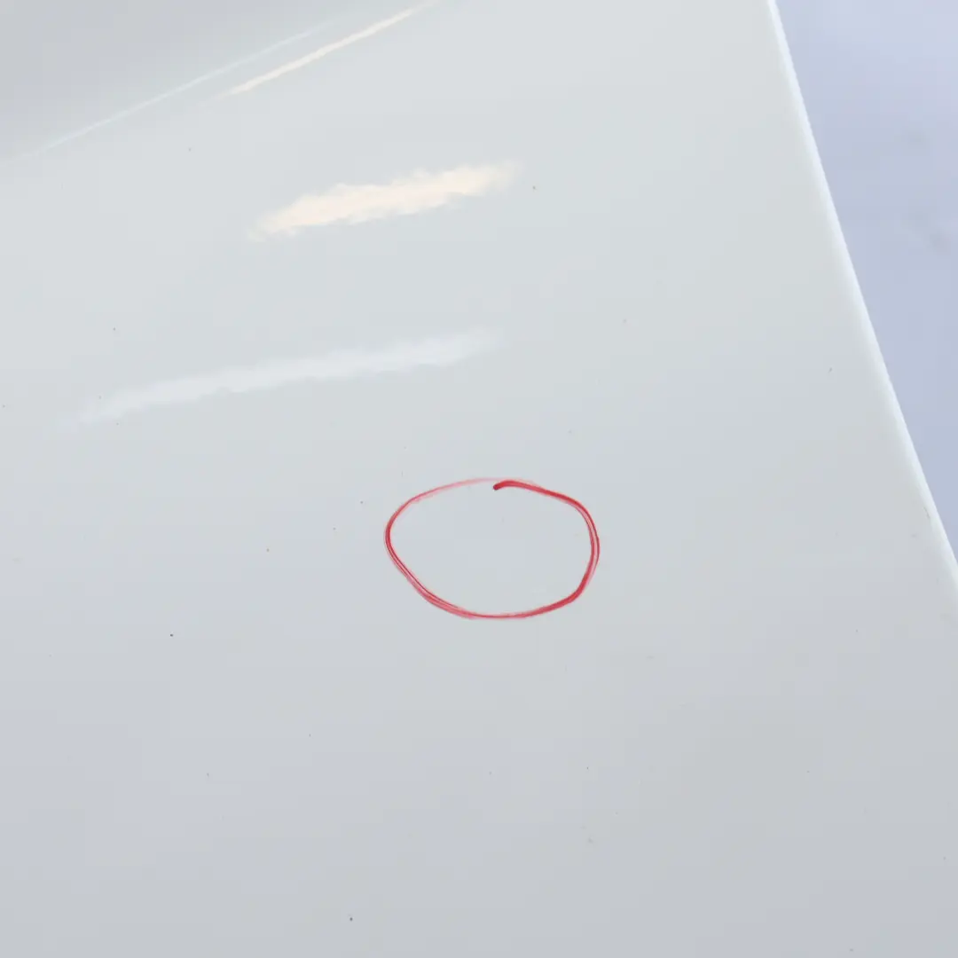 Pannello laterale parafango anteriore sinistro Alpinweiss - 300 per BMW F20 F21 con numero di parte 7284645 BMW F20 F21 Pannello laterale parafango anteriore sinistro Alpinweiss - 300 - SKU 7284645-AW - Numero di parte 7284645