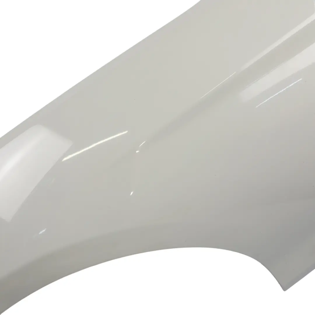 BMW F20 F21 Panel Lateral Guardabarros Delantero Izquierdo Alpinweiss 3 - 300 - SKU 7284645-AW2 - Número de pieza 7284645