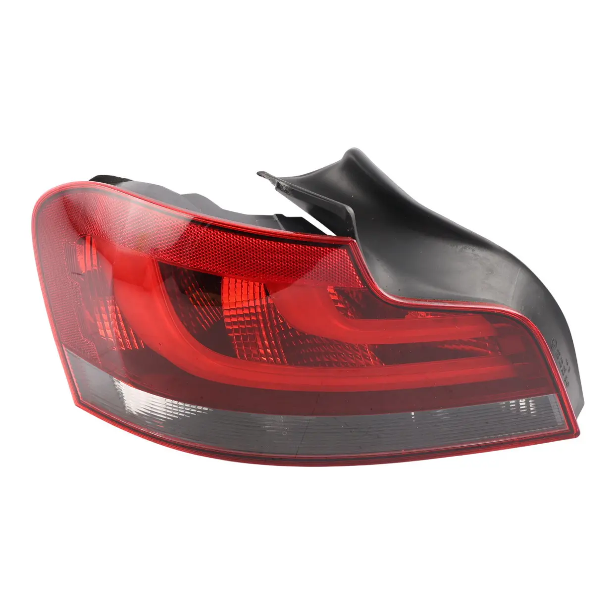 BMW E82 E88 Rear Tail Light Lamp Outer Side Panel Left N/S 7285641