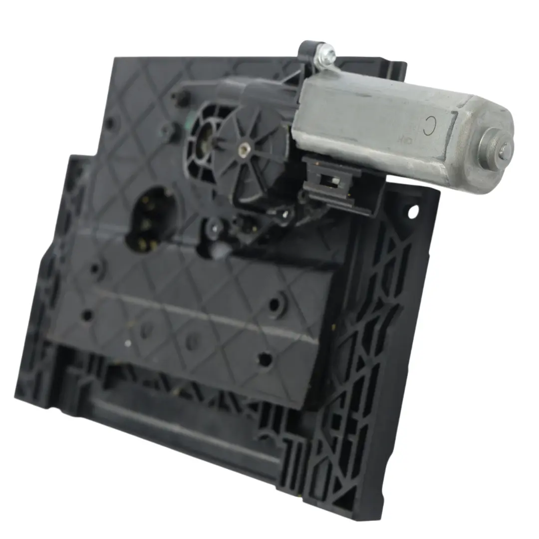 Front Seat Thigh Support Motor Mechanism Left N/S to BMW F12 F06 F13 with Part number 7309655 BMW F12 F06 F13 Front Seat Thigh Support Motor Mechanism Left N/S - SKU 7309655 - Part number 7309655