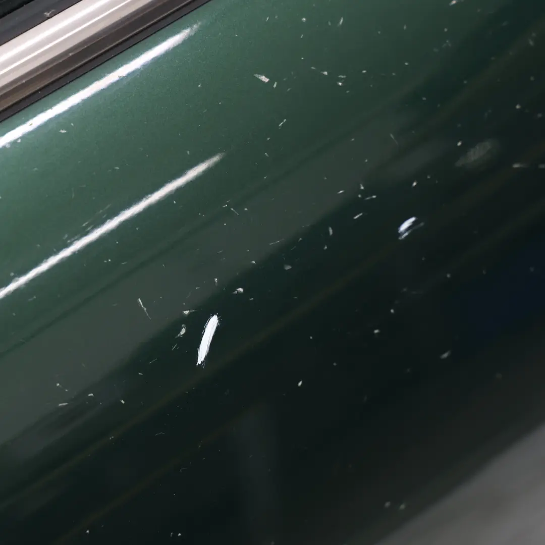 Panel Cobertura Puerta Trasera Izquierda Verde British Racing II B22 para Mini F55 con número de pieza 7327449 Mini F55 Panel Cobertura Puerta Trasera Izquierda Verde British Racing II B22 - SKU 7327449-BRGII - Número de pieza 7327449