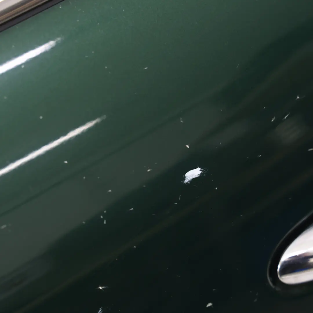 Panel Cobertura Puerta Trasera Izquierda Verde British Racing II B22 para Mini F55 con número de pieza 7327449 Mini F55 Panel Cobertura Puerta Trasera Izquierda Verde British Racing II B22 - SKU 7327449-BRGII - Número de pieza 7327449