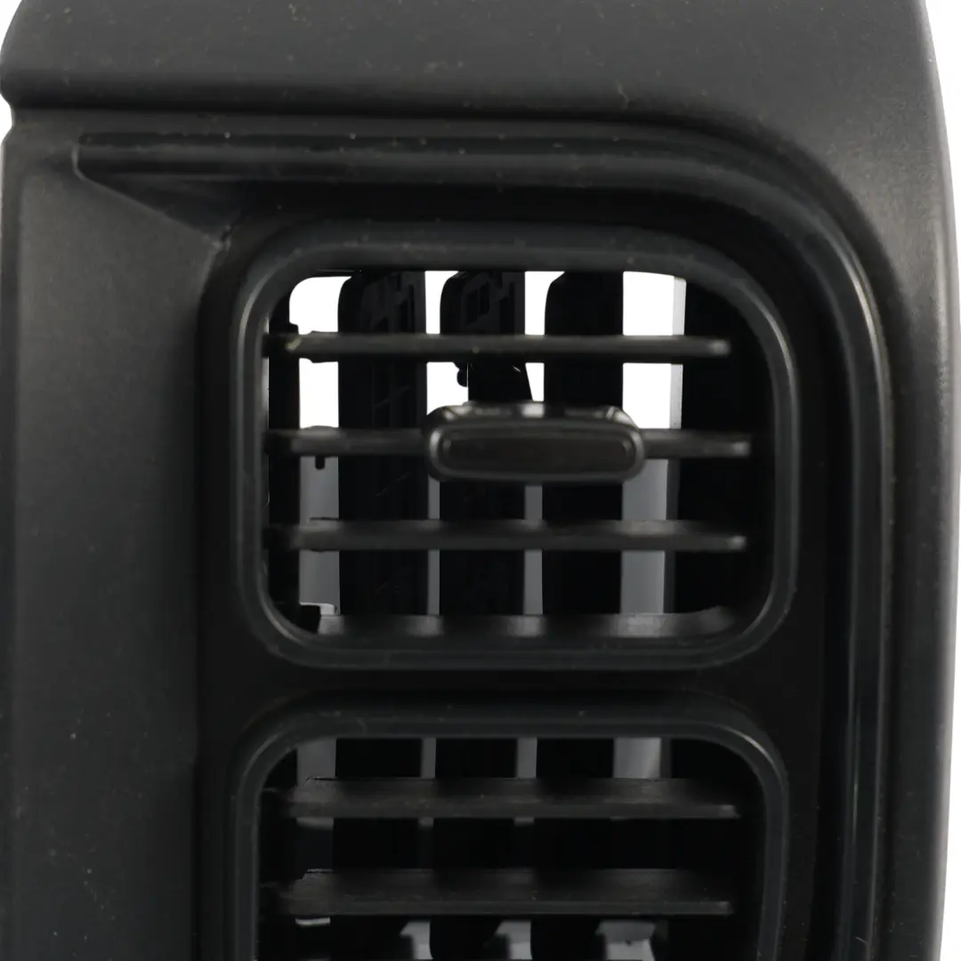 Dashboard Air Vent Panel Centre Right O/S to Fiat Ducato with Part number 735752648 Fiat Ducato Dashboard Air Vent Panel Centre Right O/S - SKU 735752648 - Part number 735752648