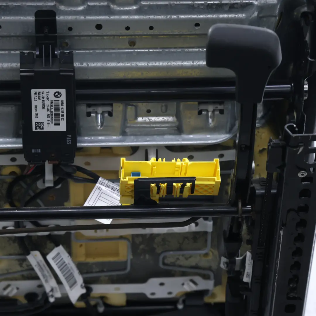 Fotel Prawy Przedni Podgrzewany Czarna Skóra Dakota do BMW F23 o numerze 7361684 BMW F23 Fotel Prawy Przedni Podgrzewany Czarna Skóra Dakota - SKU 7361684-1 - Numer Części 7361684