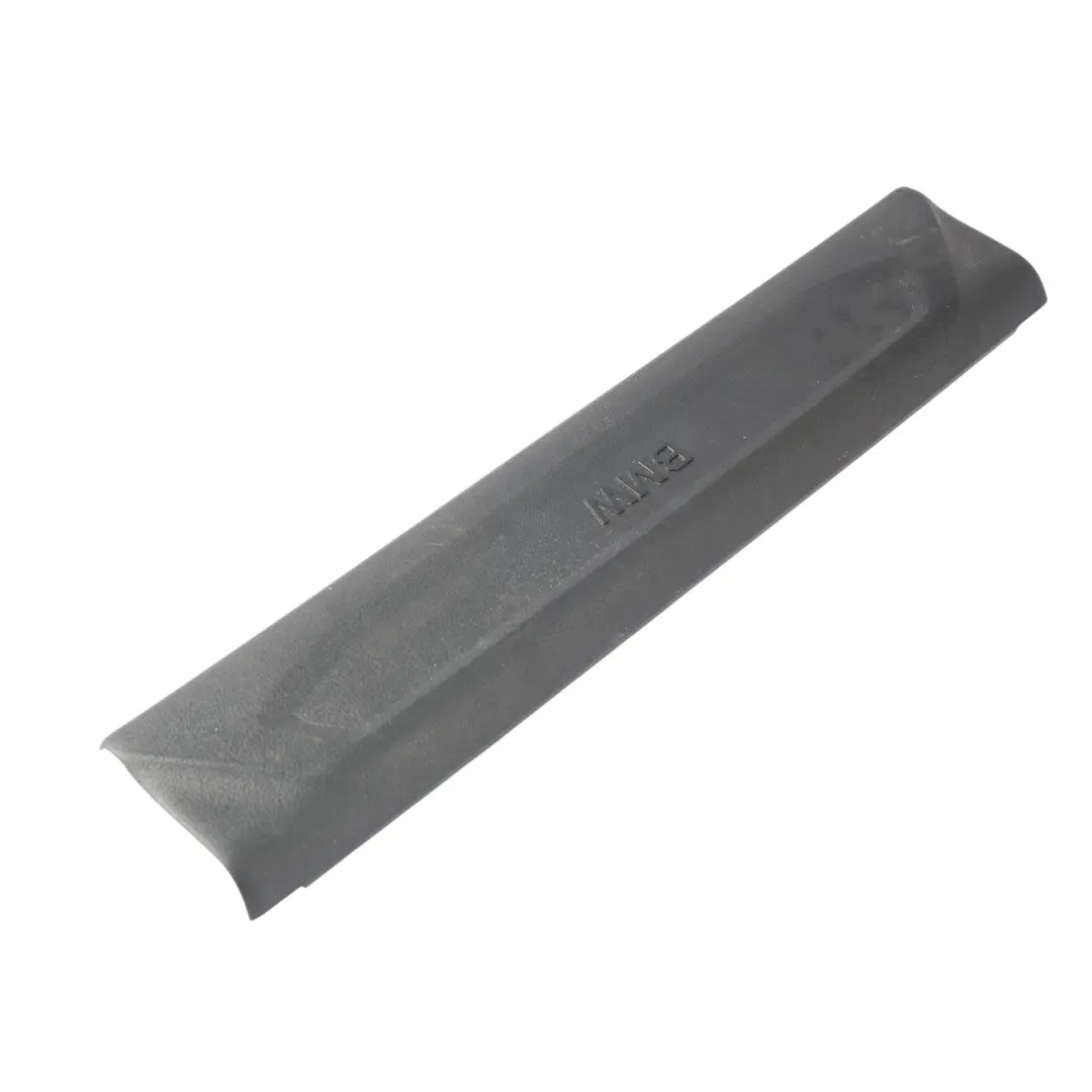 Cubresumbral Puerta Delantera Negro 744937 para BMW F40 F70 con número de pieza 7462678 BMW F40 F70 Cubresumbral Puerta Delantera Negro 744937 - SKU 7462678 - Número de pieza 7462678