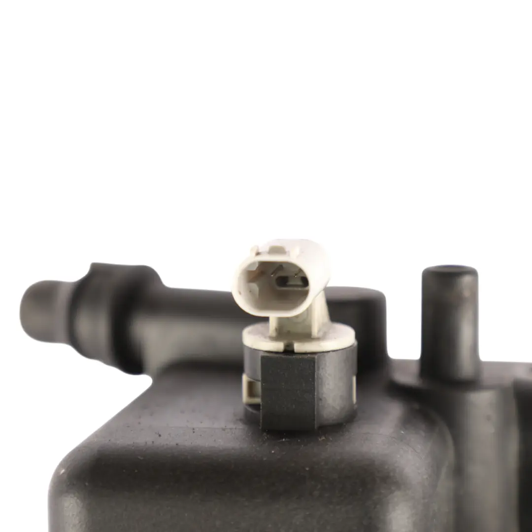 Coolant Expansion Tank Reservoir Bottle 3.0 TDV6 Diesel to Range Rover L322 with Part number 7501959 Range Rover L322 Coolant Expansion Tank Reservoir Bottle 3.0 TDV6 Diesel - SKU 7501959 - Part number 7501959