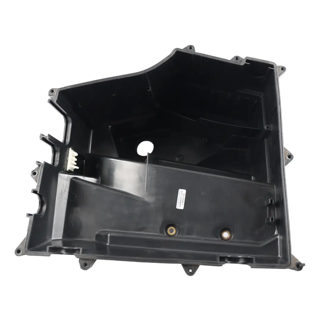 ECU Fuse Box Case Housing 3.0 Diesel to Land Rover Range Rover L322 with Part number 7516708 Land Rover Range Rover L322 ECU Fuse Box Case Housing 3.0 Diesel - SKU 7516708 - Part number 7516708