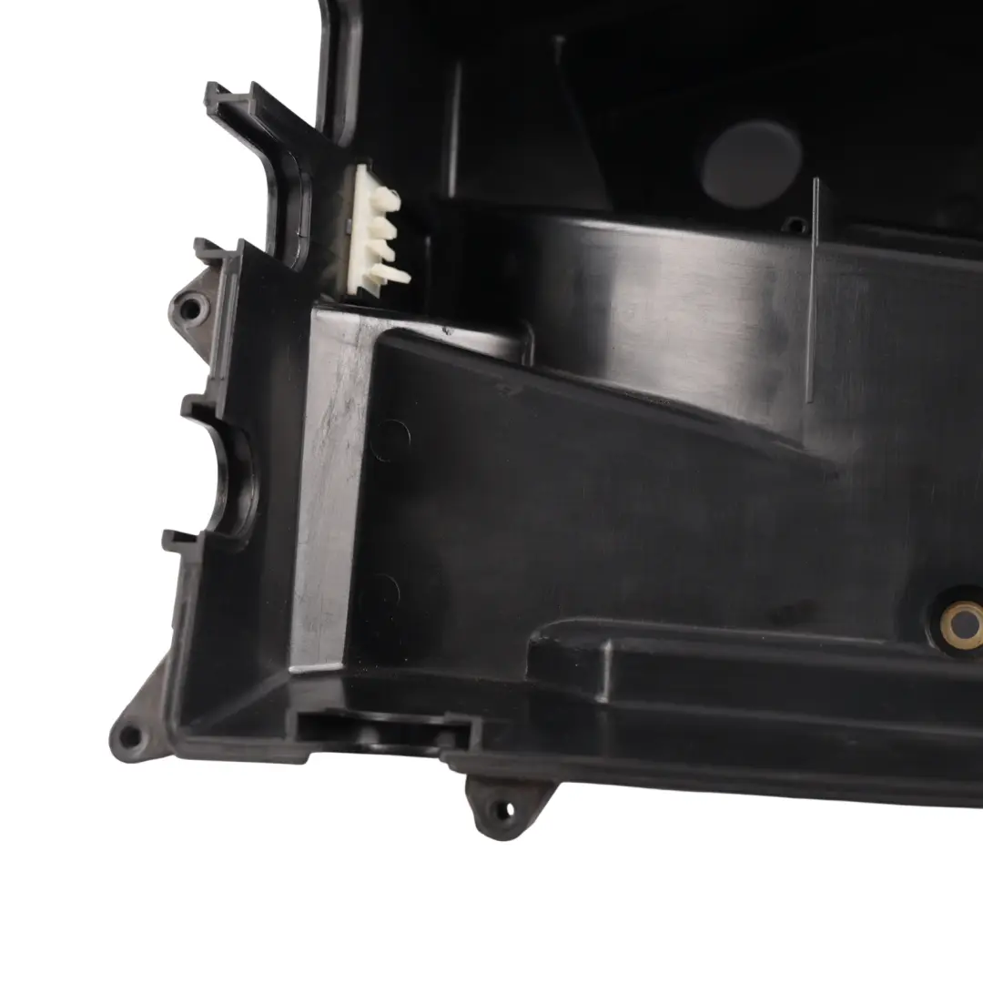 ECU Fuse Box Case Housing 3.0 Diesel to Land Rover Range Rover L322 with Part number 7516708 Land Rover Range Rover L322 ECU Fuse Box Case Housing 3.0 Diesel - SKU 7516708 - Part number 7516708