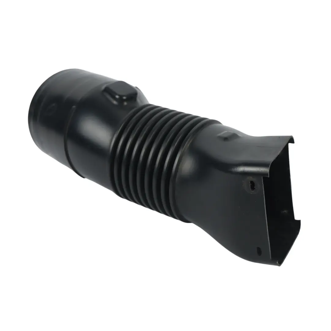 Przewód Wlotu Powietrza 3.0 Diesel do Land Rover Vogue L322 o numerze 7786972 Land Rover Vogue L322 Przewód Wlotu Powietrza 3.0 Diesel - SKU 7786972 - Numer Części 7786972