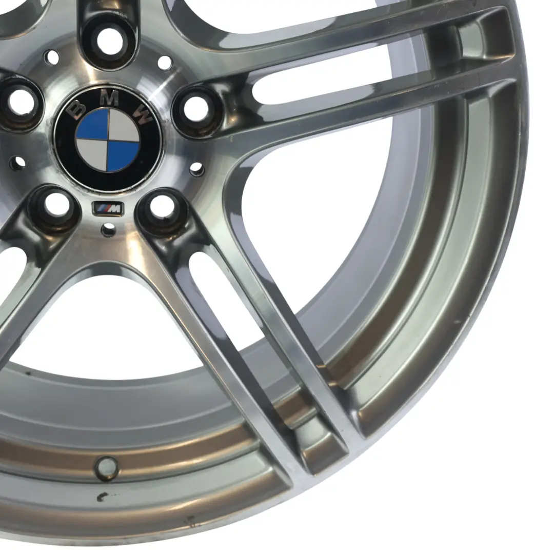 Cerchio posteriore lega 19" 9J ET:39 M Doppie razze 313 per BMW E90 E91 E92 con numero di parte 7844344 BMW E90 E91 E92 Cerchio posteriore lega 19" 9J ET:39 M Doppie razze 313 - SKU 7844344-5 - Numero di parte 7844344