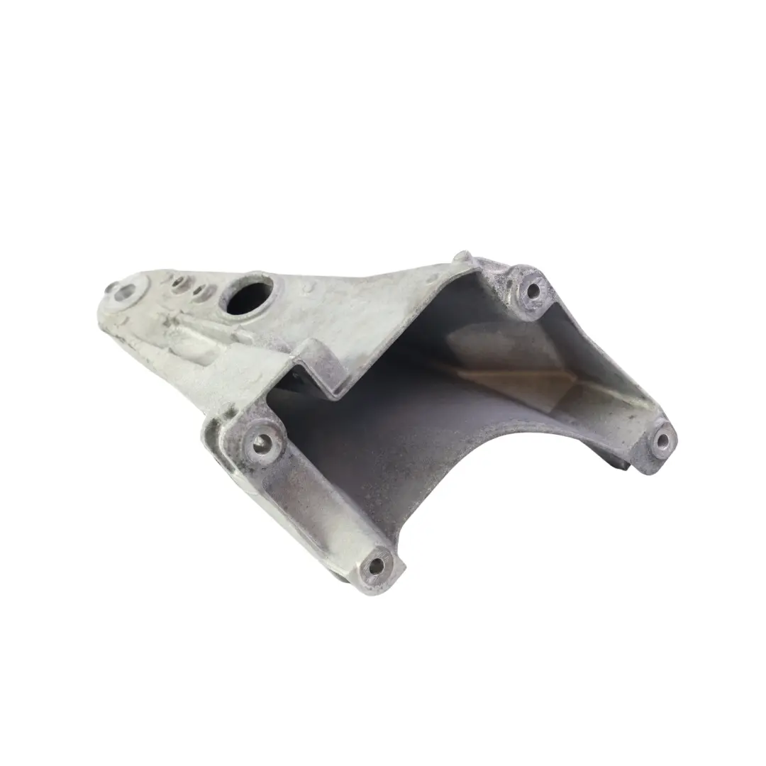 Supporto Motore per Volkswagen Transporter T5 con numero di parte 7H0199370A Volkswagen Transporter T5 Supporto Motore - SKU 7H0199370A - Numero di parte 7H0199370A