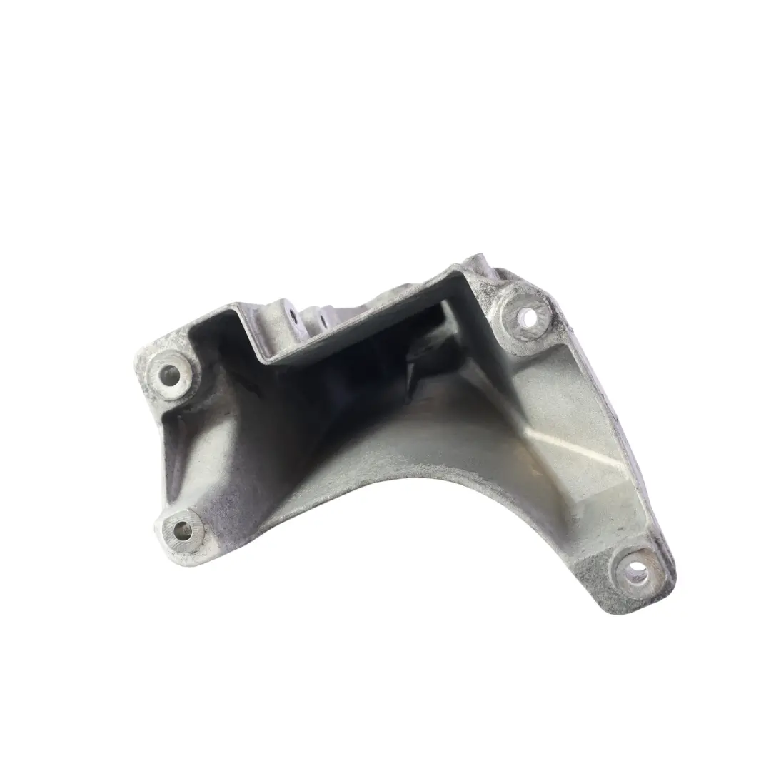 Motorhalter Halterung Träger für Volkswagen T5 mit Teilenummer 7H0199370A Volkswagen T5 Motorhalter Halterung Träger - SKU 7H0199370A - Teilenummer 7H0199370A
