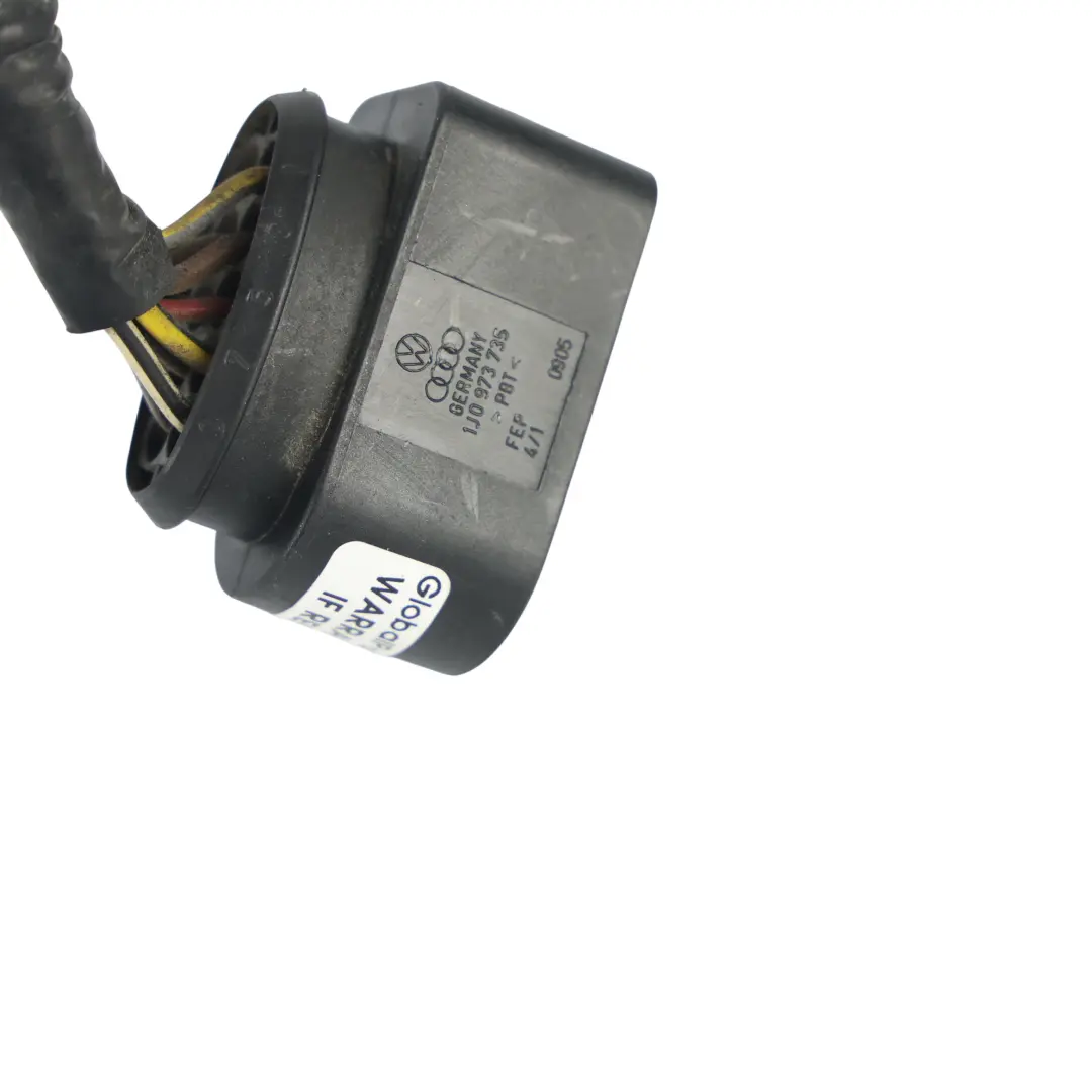 Presa Cavo Faro Anteriore Sinistro per Volkswagen T5 con numero di parte 7H2941015N Volkswagen T5 Presa Cavo Faro Anteriore Sinistro - SKU 7H2941015N-2 - Numero di parte 7H2941015N