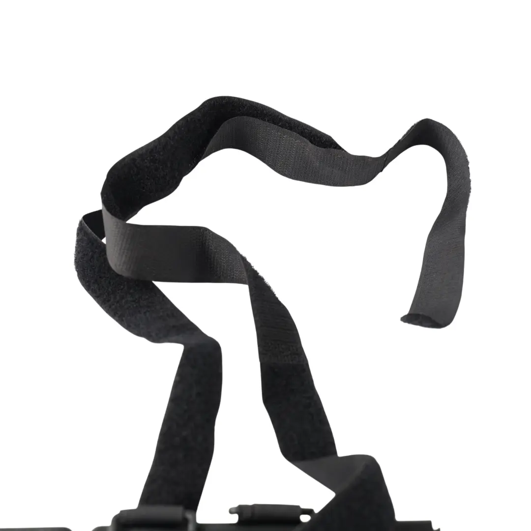 Porsche Cayenne 955 Staffa Supporto Cric Pannello Bagagliaio - SKU 7L0012130A - Numero di parte 7L0012130A