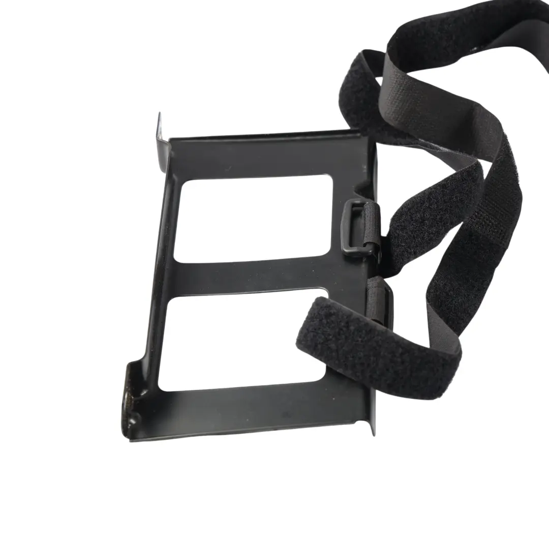 Porsche Cayenne 955 Staffa Supporto Cric Pannello Bagagliaio - SKU 7L0012130A - Numero di parte 7L0012130A