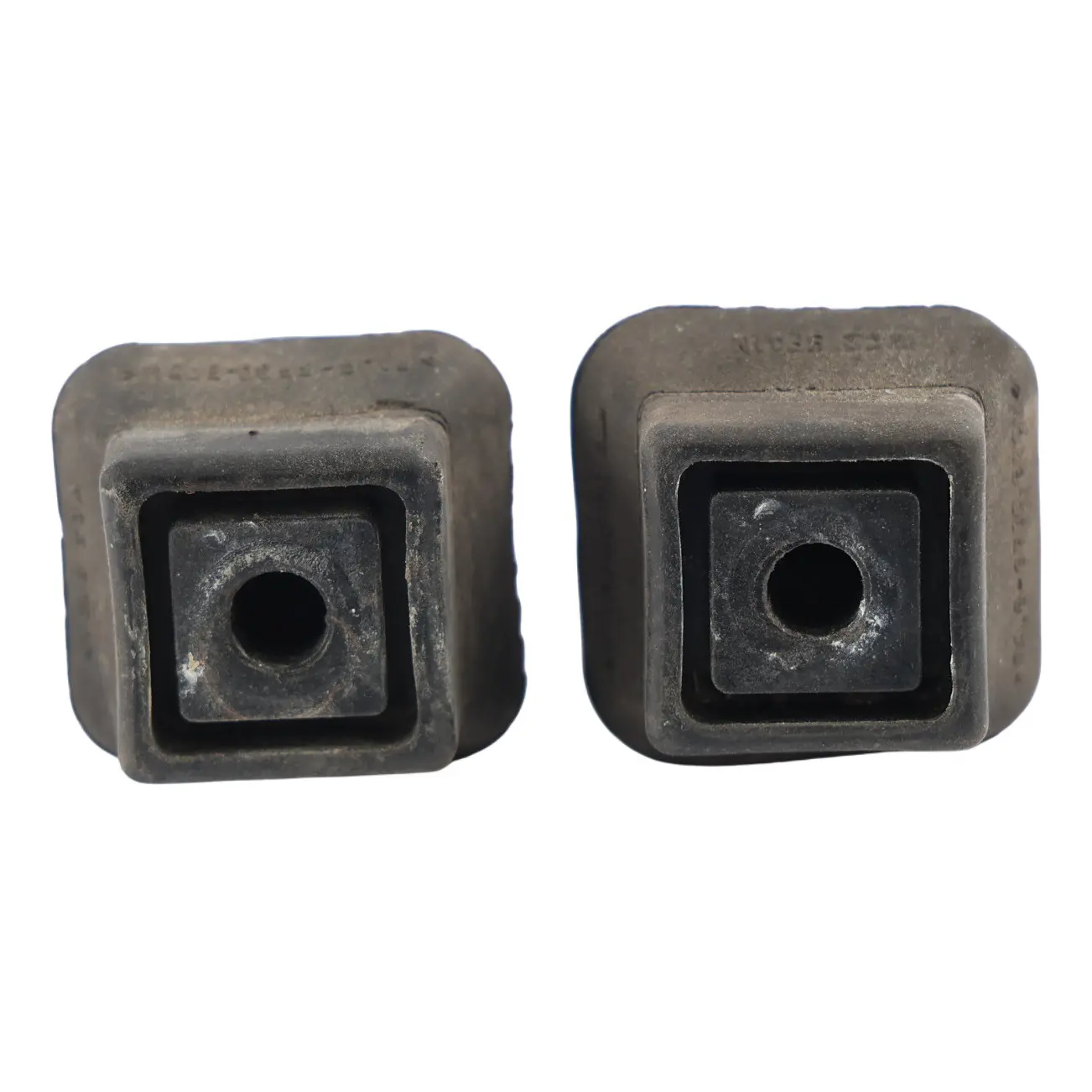 Audi Q7 4L Touareg 7L Kühler Gummilager Oben X2 7L0121276A