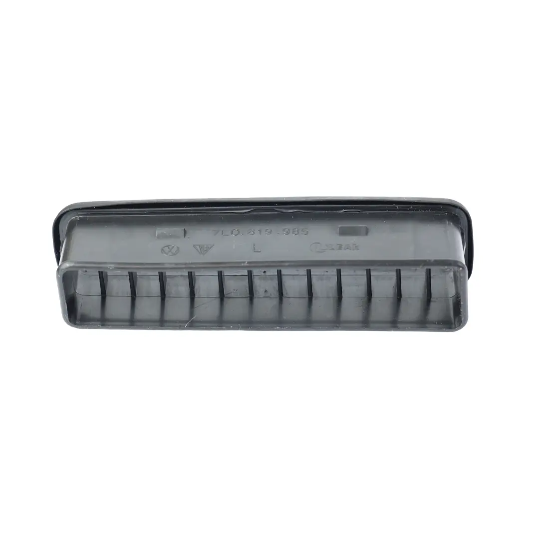 7L Porsche Cayenne 9PA Kratka Nawiewu Lewa do Volkswagen VW Touareg o numerze 7L0819985 Volkswagen VW Touareg 7L Porsche Cayenne 9PA Kratka Nawiewu Lewa - SKU 7L0819985 - Numer Części 7L0819985