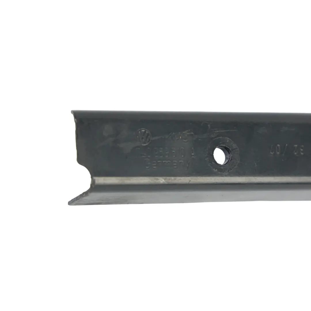 Volkswagen Touareg Alloggiamento Sensore Crash Destro - SKU 7L0959510A - Numero di parte 7L0959510A