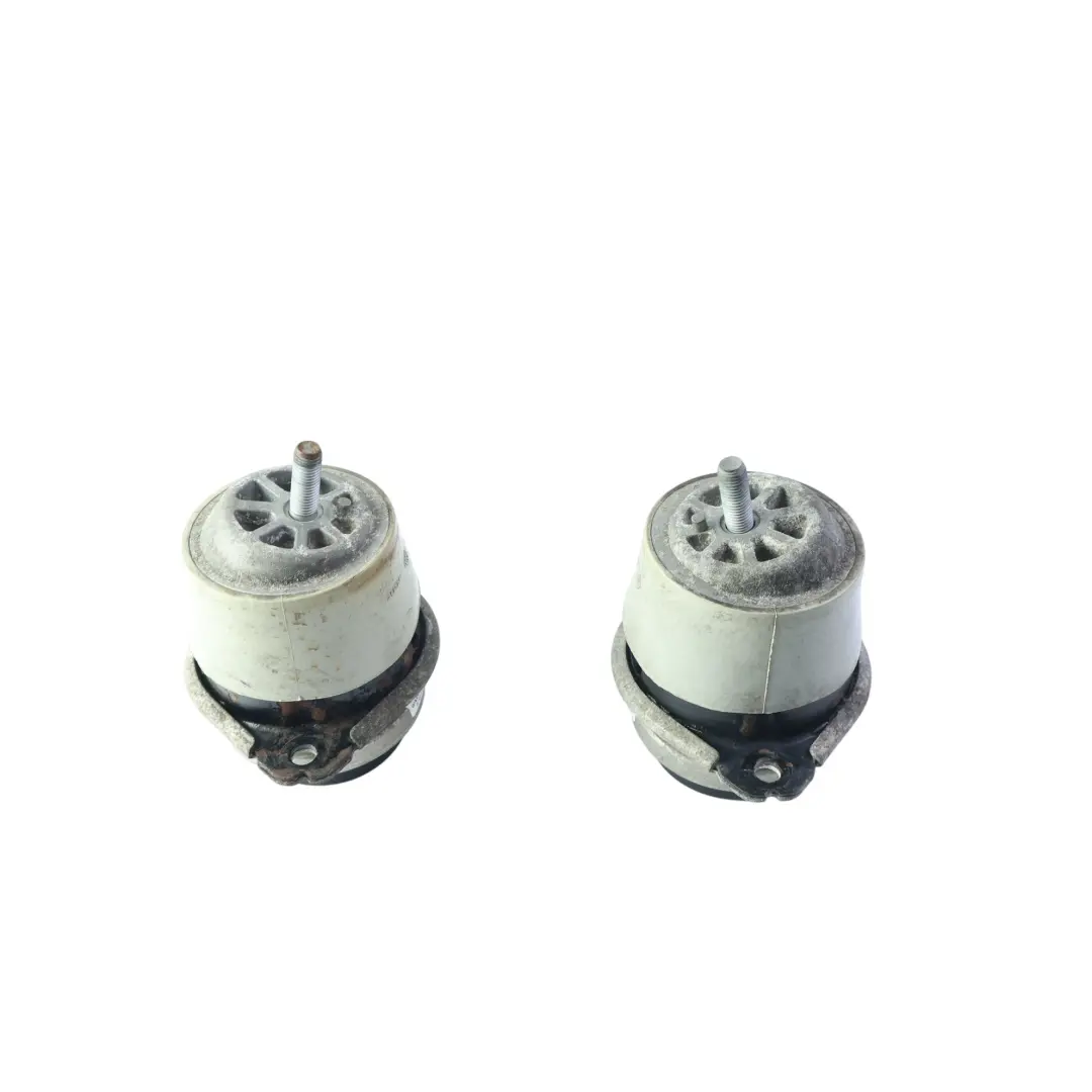 Set Supporti Motore x2 per Porsche Cayenne 9PA con numero di parte 7L5199131A Porsche Cayenne 9PA Set Supporti Motore x2 - SKU 7L5199131A - Numero di parte 7L5199131A