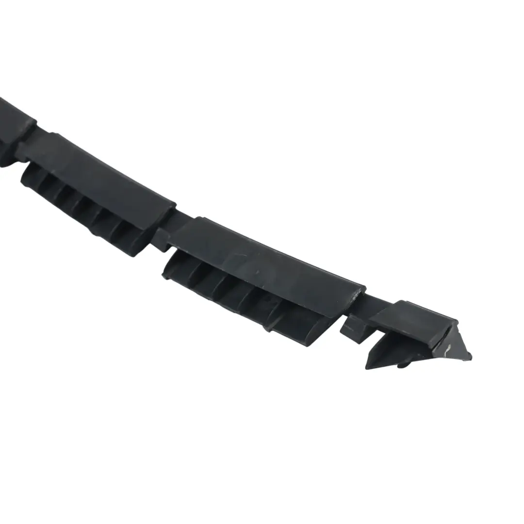 Porsche Cayenne 9PA Staffa Centrale Paraurti Posteriore - SKU 7L5807863B - Numero di parte 7L5807863B