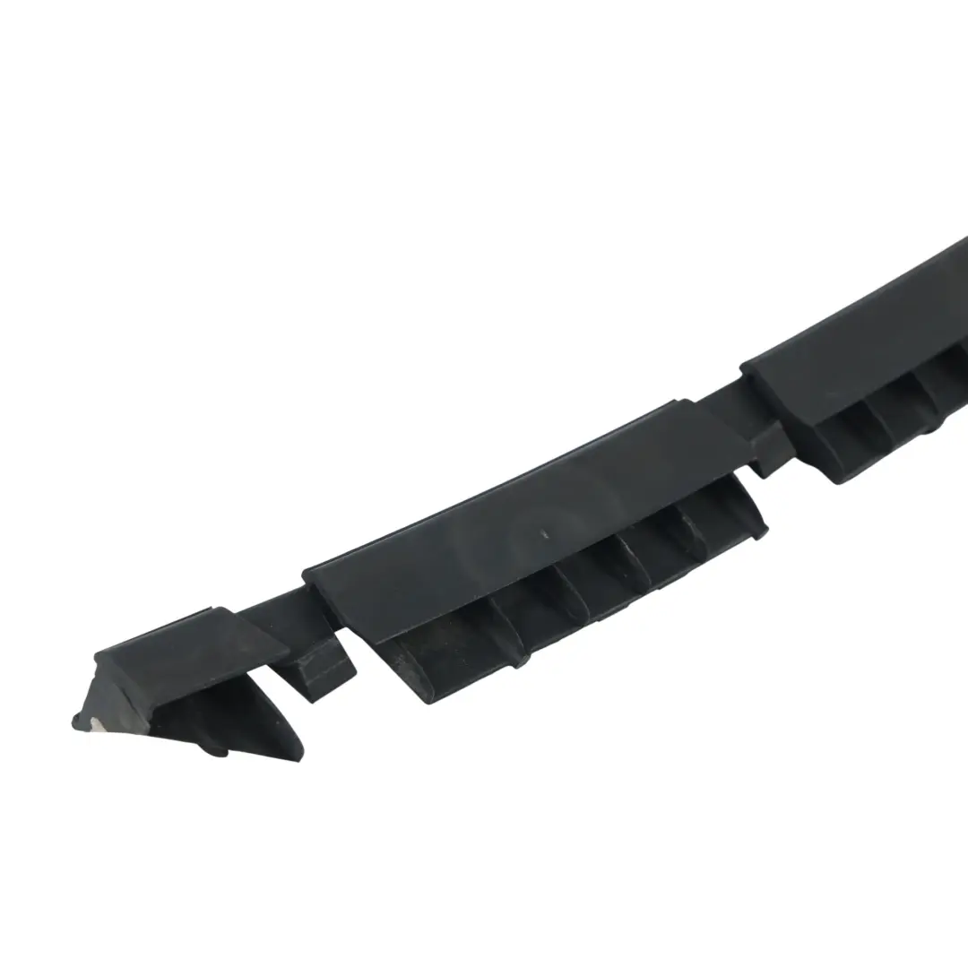 Porsche Cayenne 9PA Staffa Centrale Paraurti Posteriore - SKU 7L5807863B - Numero di parte 7L5807863B