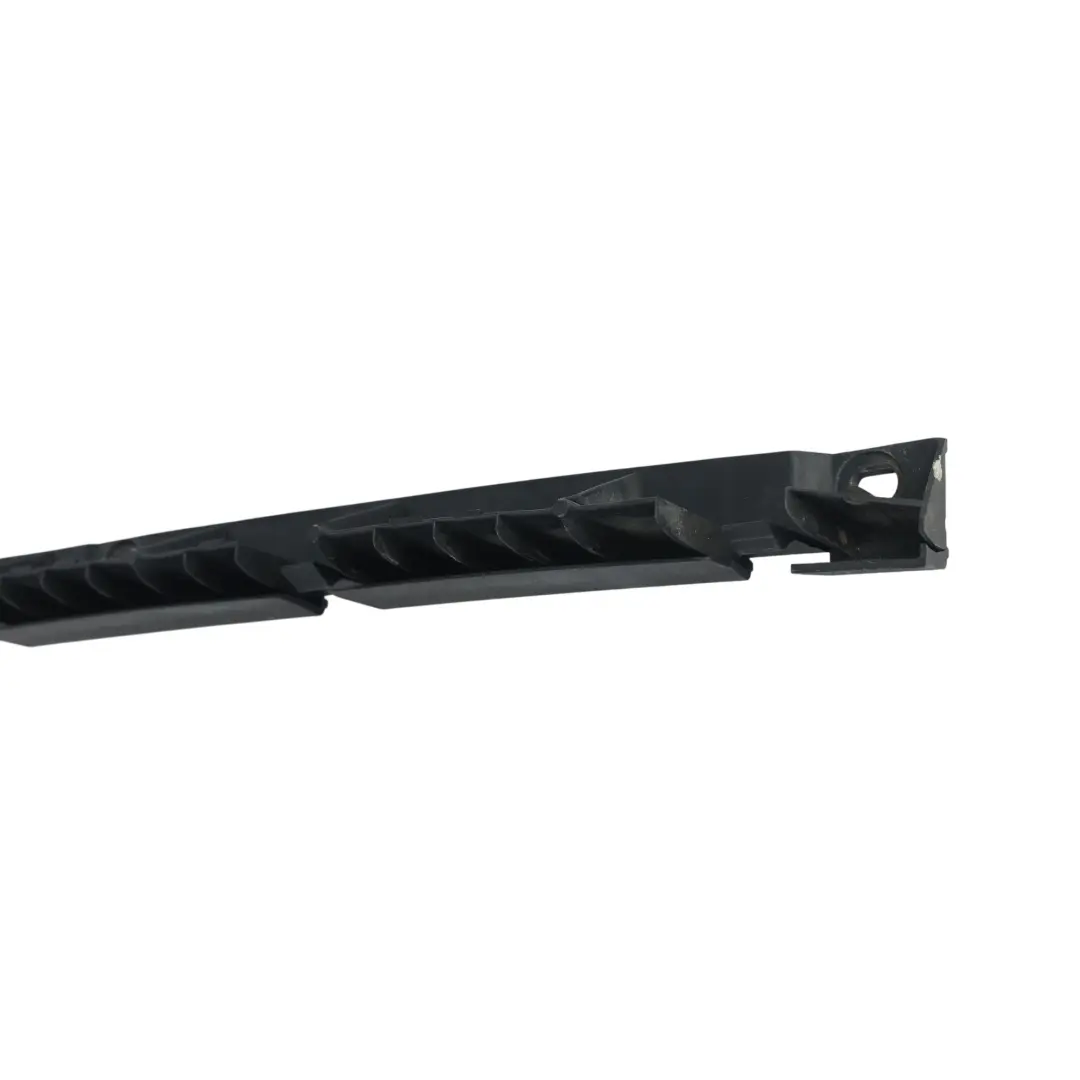 Porsche Cayenne 9PA Staffa Centrale Paraurti Posteriore - SKU 7L5807863B - Numero di parte 7L5807863B