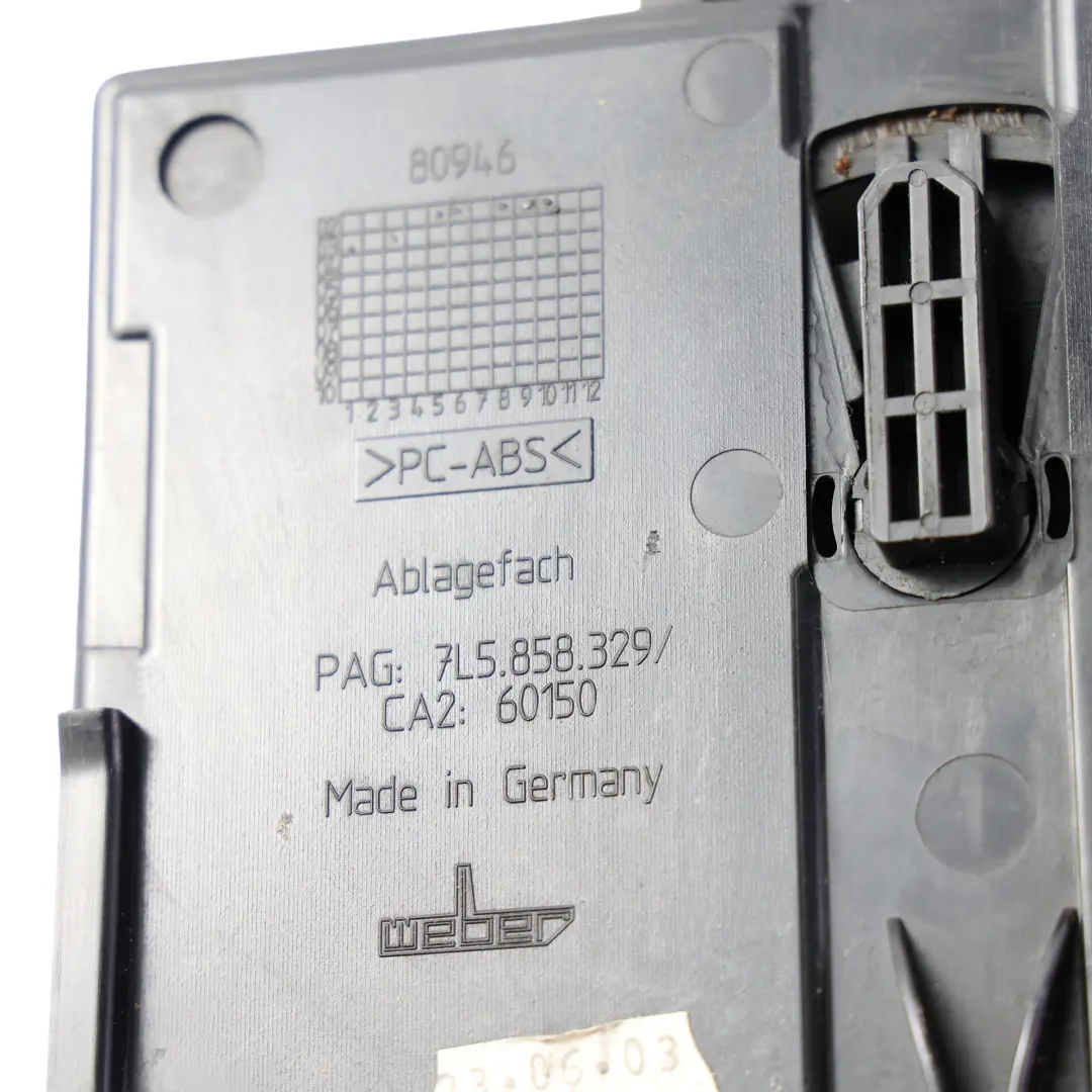 Armaturenbrett Aschenbecher Münzfach Schwarz für Porsche Cayenne 955 9PA mit Teilenummer 7L5858329 Porsche Cayenne 955 9PA Armaturenbrett Aschenbecher Münzfach Schwarz - SKU 7L5858329 - Teilenummer 7L5858329