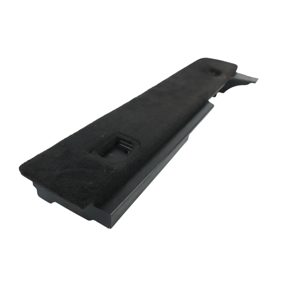 Garniture Plancher Coffre à Bagages Droit pour Porsche Cayenne 9PA à propos du numéro de pièce 7L5863528G Porsche Cayenne 9PA Garniture Plancher Coffre à Bagages Droit - SKU 7L5863528G - Numéro de pièce 7L5863528G