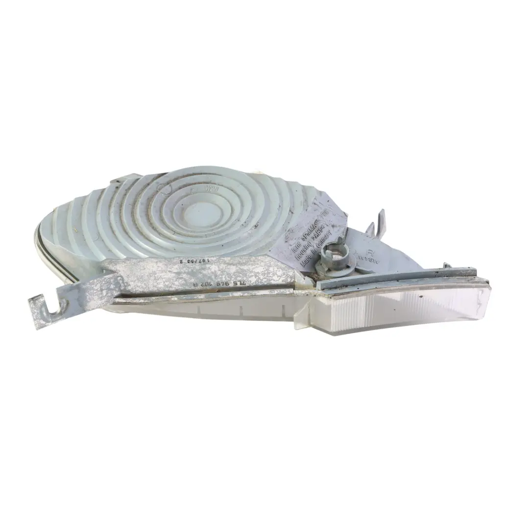 Front Bumper Indicator Light Lamp Right O/S to Porsche Cayenne 9PA with Part number 7L5949102B Porsche Cayenne 9PA Front Bumper Indicator Light Lamp Right O/S - SKU 7L5949102B - Part number 7L5949102B