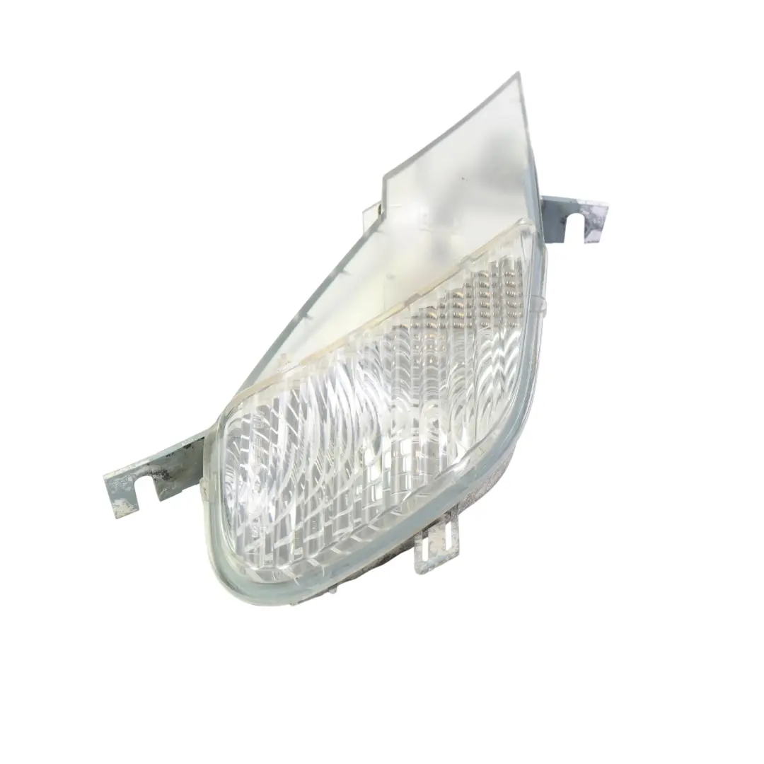 Clignotant Avant Droit pour Porsche Cayenne 9PA à propos du numéro de pièce 7L5949102B Porsche Cayenne 9PA Clignotant Avant Droit - SKU 7L5949102B - Numéro de pièce 7L5949102B