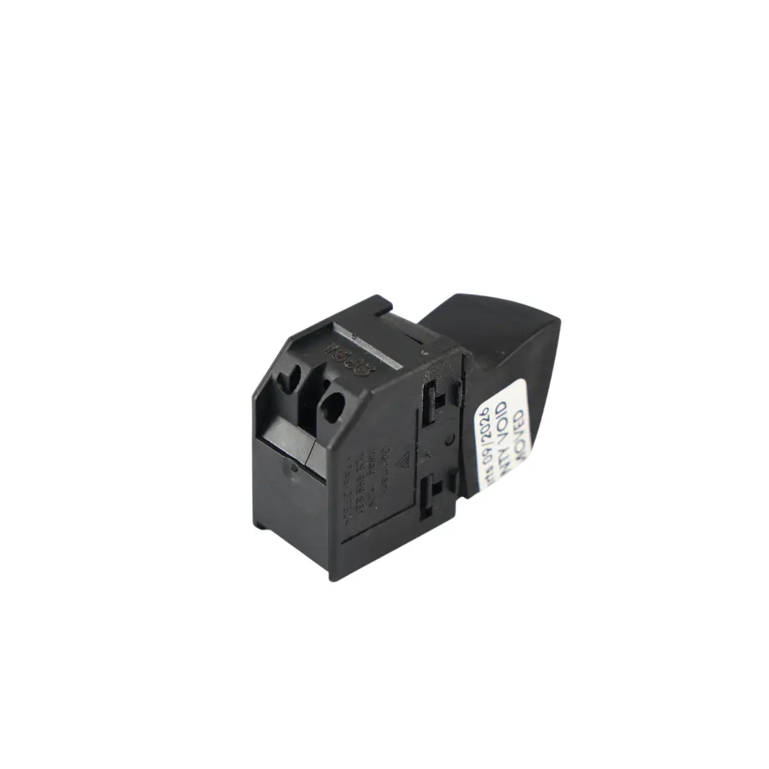 Botón Interruptor Apertura Maletero para Porsche Cayenne 9PA 955 con número de pieza 7L5959831 Porsche Cayenne 9PA 955 Botón Interruptor Apertura Maletero - SKU 7L5959831 - Número de pieza 7L5959831