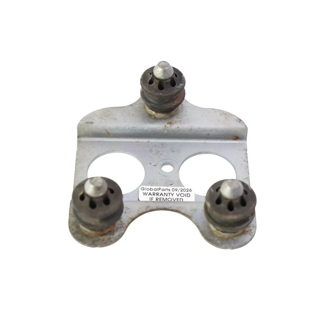 Uchwyt Mocowanie Pompy ABS do Audi Q7 4L VW Transporter T5 o numerze 7L8614235 Audi Q7 4L VW Transporter T5 Uchwyt Mocowanie Pompy ABS - SKU 7L8614235 - Numer Części 7L8614235