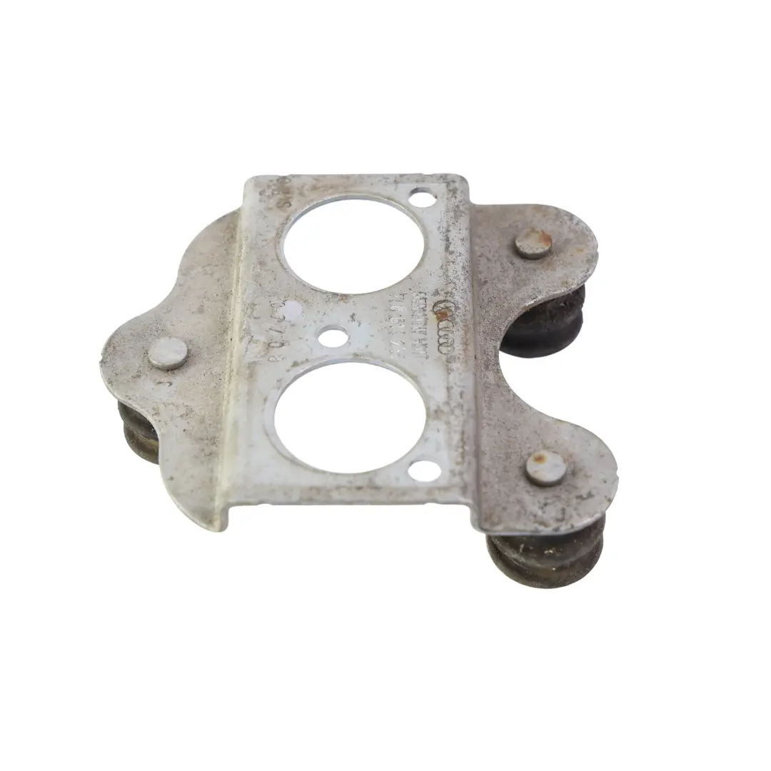 Uchwyt Mocowanie Pompy ABS do Audi Q7 4L VW Transporter T5 o numerze 7L8614235 Audi Q7 4L VW Transporter T5 Uchwyt Mocowanie Pompy ABS - SKU 7L8614235 - Numer Części 7L8614235