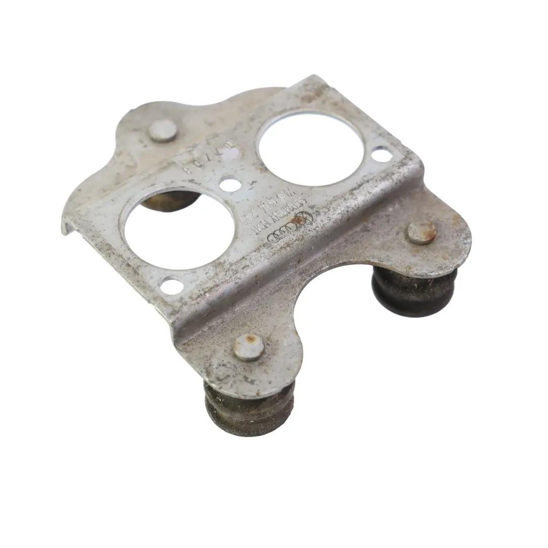 Uchwyt Mocowanie Pompy ABS do Audi Q7 4L VW Transporter T5 o numerze 7L8614235 Audi Q7 4L VW Transporter T5 Uchwyt Mocowanie Pompy ABS - SKU 7L8614235 - Numer Części 7L8614235