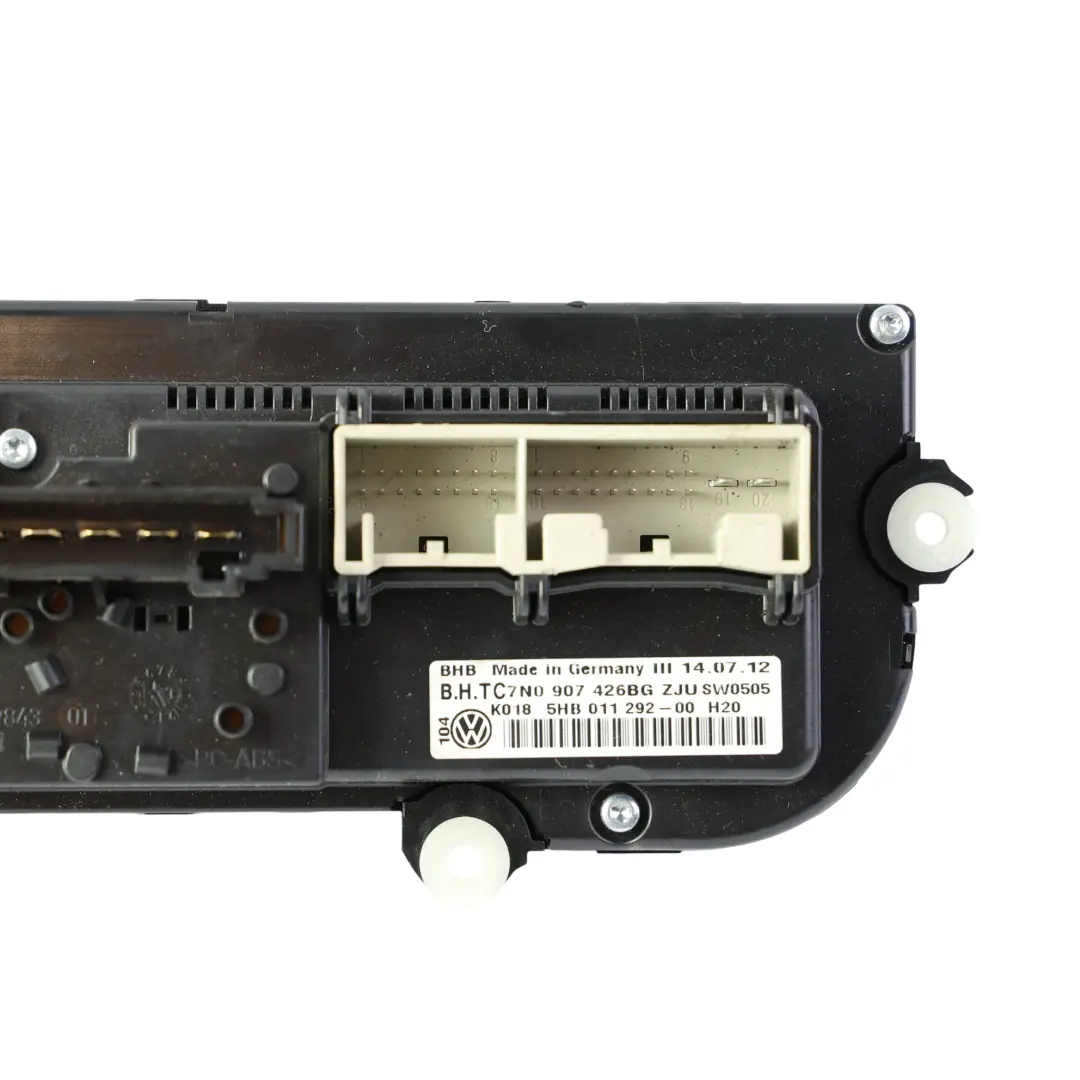 Volkswagen Golf 5K Panel Sterowania Klimatyzacją I Ogrzewaniem - SKU 7N0907426CM-2 - Numer Części 7N0907426CM