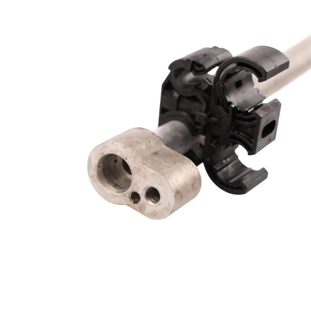 Volkswagen Touareg 7P Front Refrigerant Coolant Line 3.0 TDI Diesel - SKU 7P0820885A - Part number 7P0820885A