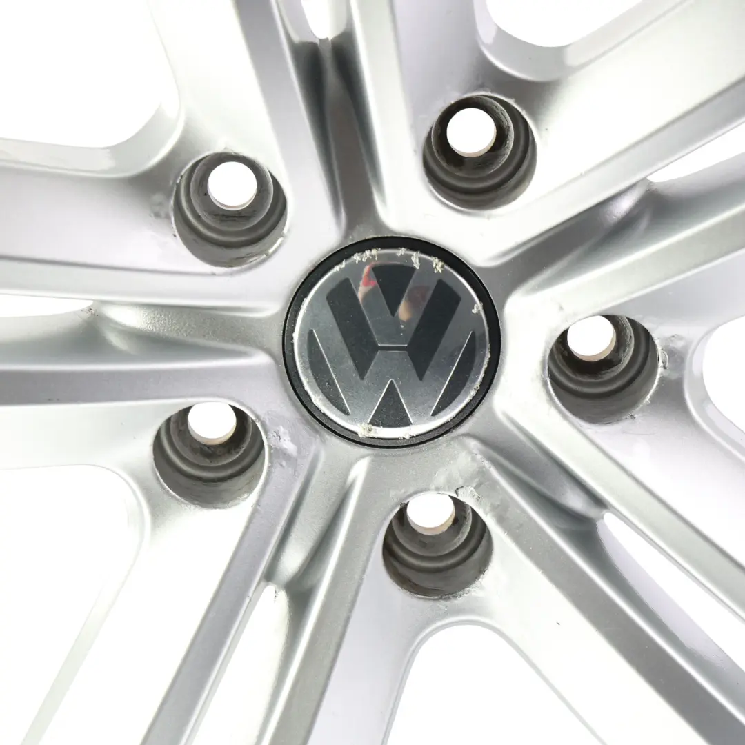 7P Felga Aluminiowa Srebrna 21" 9.5J ET:59 do Volkswagen Touareg o numerze 7P6601025AK Volkswagen Touareg 7P Felga Aluminiowa Srebrna 21" 9.5J ET:59 - SKU 7P6601025AK-1 - Numer Części 7P6601025AK
