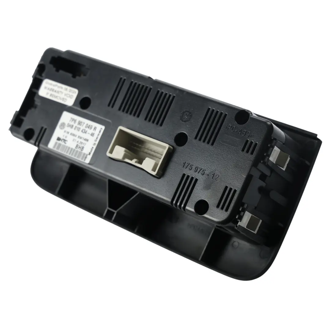 Volkswagen Touareg R Rear Console Air Conditioning Control Panel - SKU 7P6907049R - Part number 7P6907049R