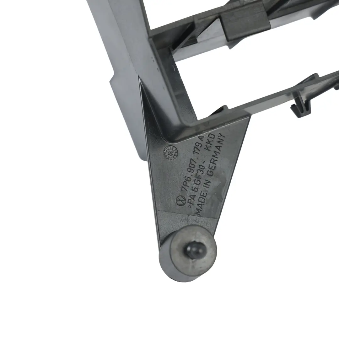 Parking Aid System Control Module Bracket Mount to Volkswagen Touareg R with Part number 7P6907179A Volkswagen Touareg R Parking Aid System Control Module Bracket Mount - SKU 7P6907179A - Part number 7P6907179A