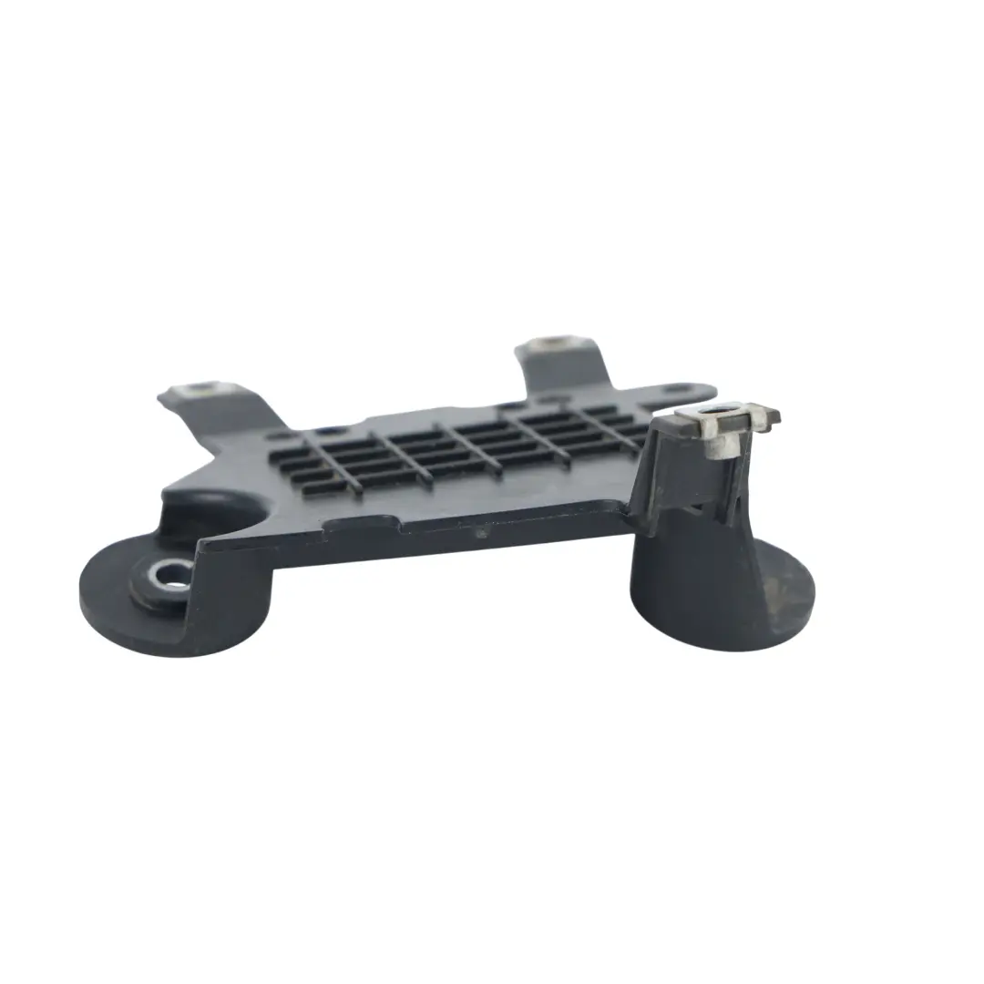 7P Lane Change Assist Module Bracket Right O/S to Volkswagen Touareg with Part number 7P6907456A Volkswagen Touareg 7P Lane Change Assist Module Bracket Right O/S - SKU 7P6907456A - Part number 7P6907456A