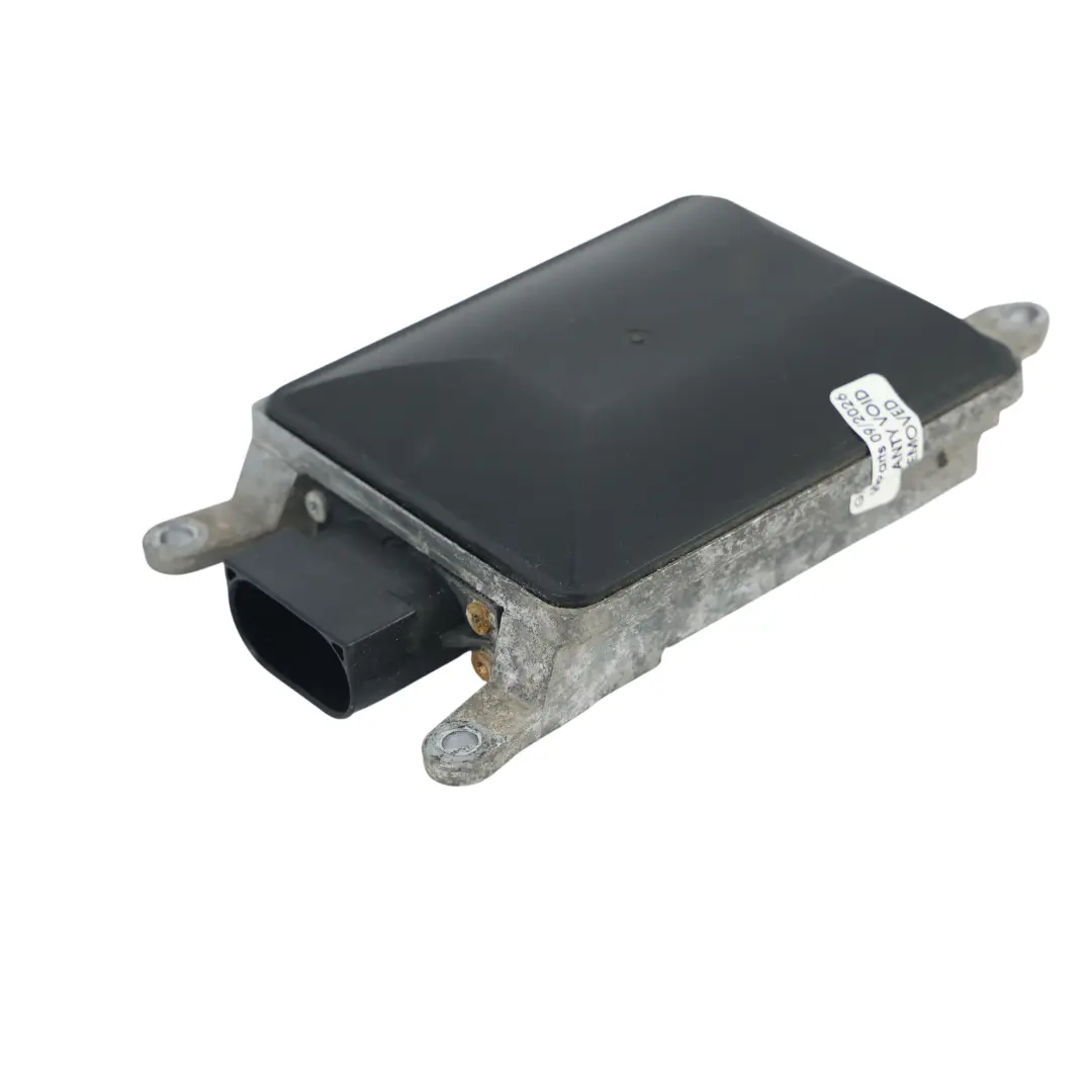 7P Lane Change Assist Module Control Unit Master to Volkswagen Touareg with Part number 7P6907566A Volkswagen Touareg 7P Lane Change Assist Module Control Unit Master - SKU 7P6907566A - Part number 7P6907566A
