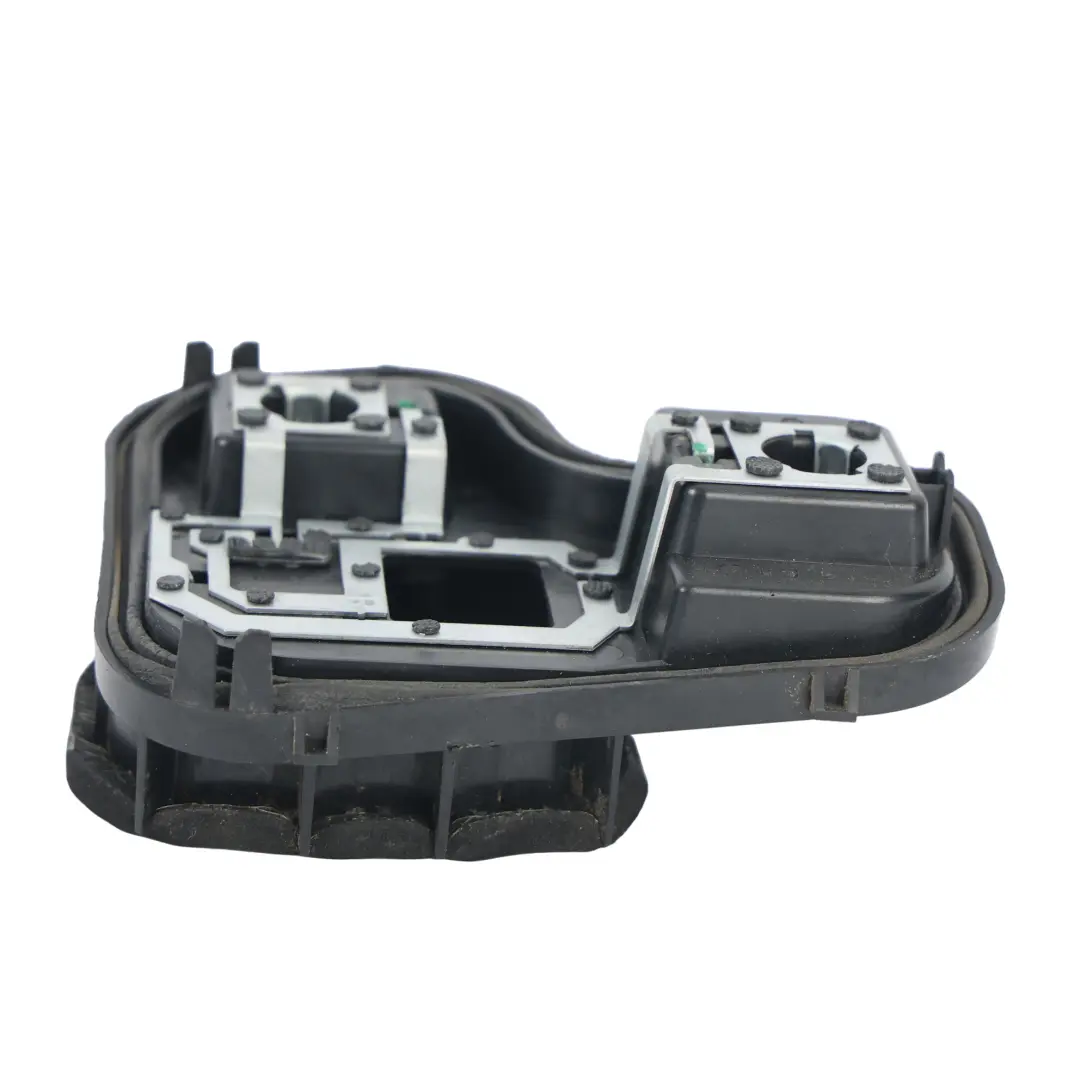 7P Support Porte-Ampoule Feu Arrière Droit 89090257A pour Volkswagen Touareg à propos du numéro de pièce 7P6945258 Volkswagen Touareg 7P Support Porte-Ampoule Feu Arrière Droit 89090257A - SKU 7P6945258 - Numéro de pièce 7P6945258