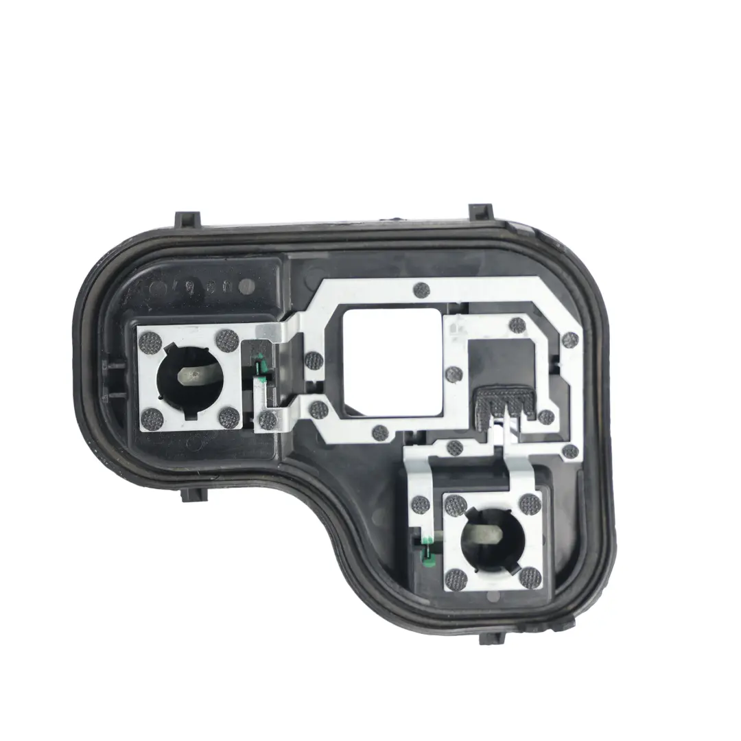 Volkswagen Touareg 7P Rücklicht Lampenträger Halter Rechts 89090257A - SKU 7P6945258 - Teilenummer 7P6945258