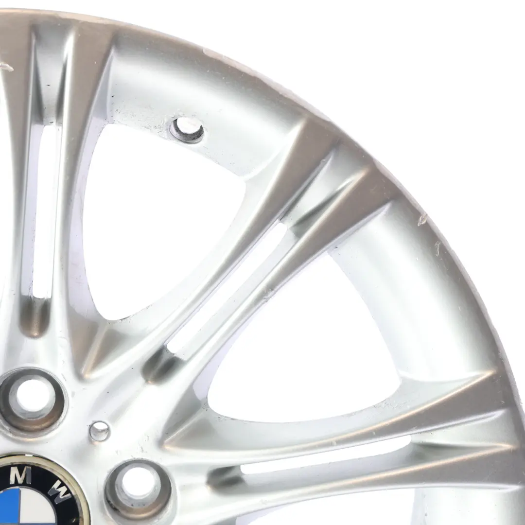 Jante Alliage Argent 18" ET:20 8J M Double Rayon 135 pour BMW E60 E61 à propos du numéro de pièce 8036947 BMW E60 E61 Jante Alliage Argent 18" ET:20 8J M Double Rayon 135 - SKU 8036947-10 - Numéro de pièce 8036947