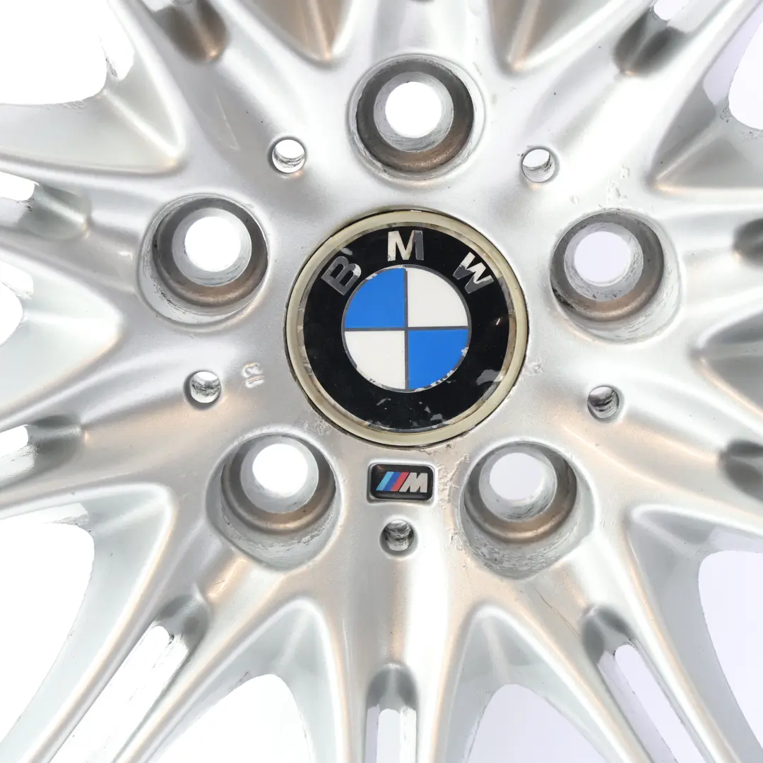 Llanta de aleación de plata 18 "ET:20 8J M Doble Radio 135 para BMW E60 E61 con número de pieza 8036947 BMW E60 E61 Llanta de aleación de plata 18 "ET:20 8J M Doble Radio 135 - SKU 8036947-10 - Número de pieza 8036947