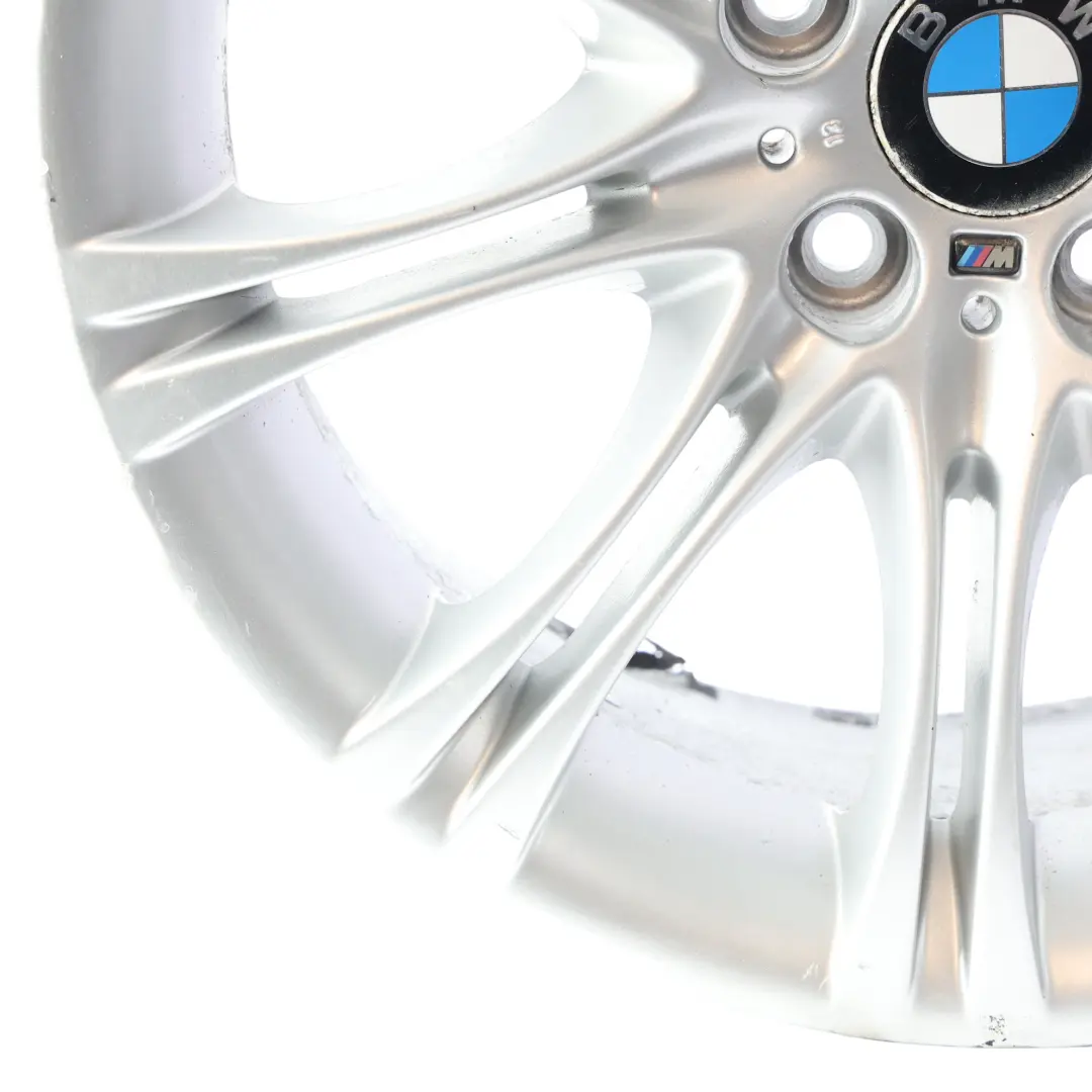 Jante En Alliage Argenté 18" ET:20 8J M À Doubles Rayons 135 pour BMW E60 E61 à propos du numéro de pièce 8036947 BMW E60 E61 Jante En Alliage Argenté 18" ET:20 8J M À Doubles Rayons 135 - SKU 8036947-6 - Numéro de pièce 8036947