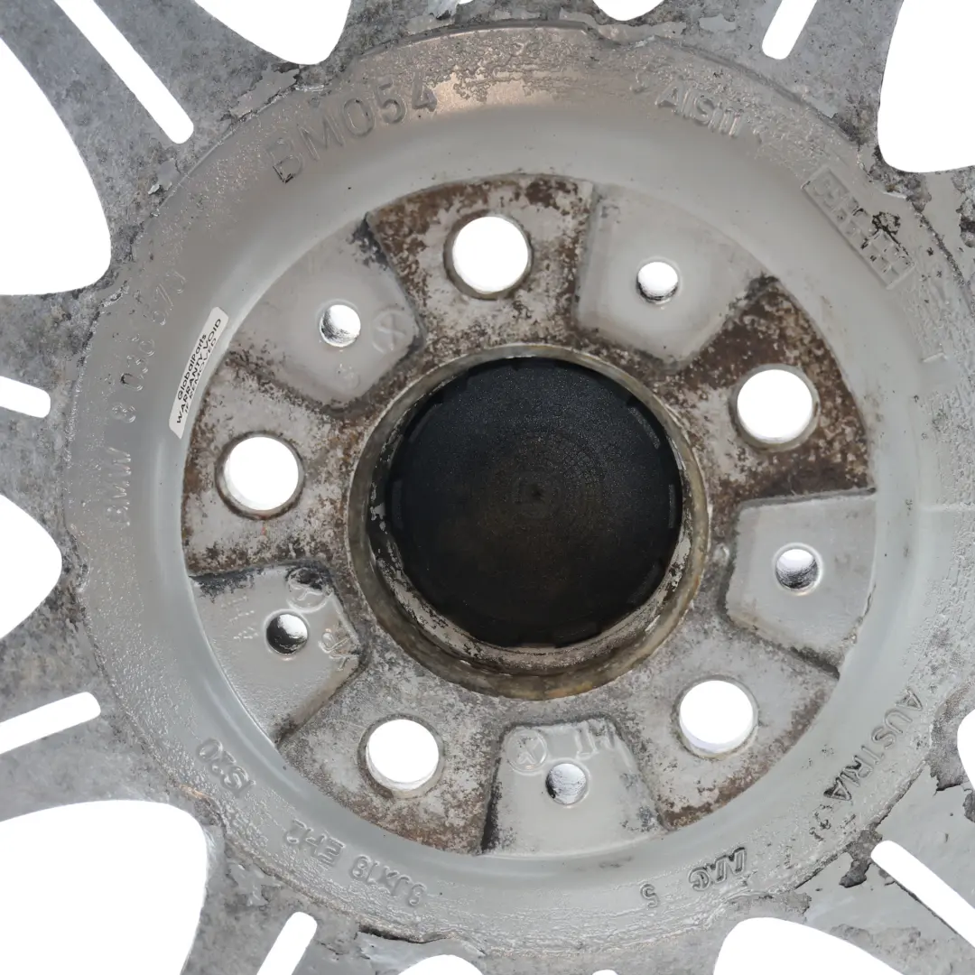 Jante En Alliage Argenté 18" ET:20 8J M À Doubles Rayons 135 pour BMW E60 E61 à propos du numéro de pièce 8036947 BMW E60 E61 Jante En Alliage Argenté 18" ET:20 8J M À Doubles Rayons 135 - SKU 8036947-6 - Numéro de pièce 8036947